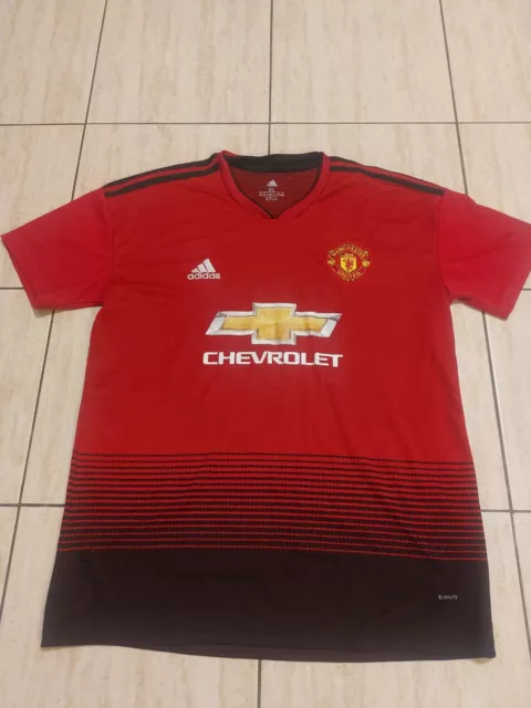 Manchester united Red Adidas Football Shirt Chevrolet size XL Used