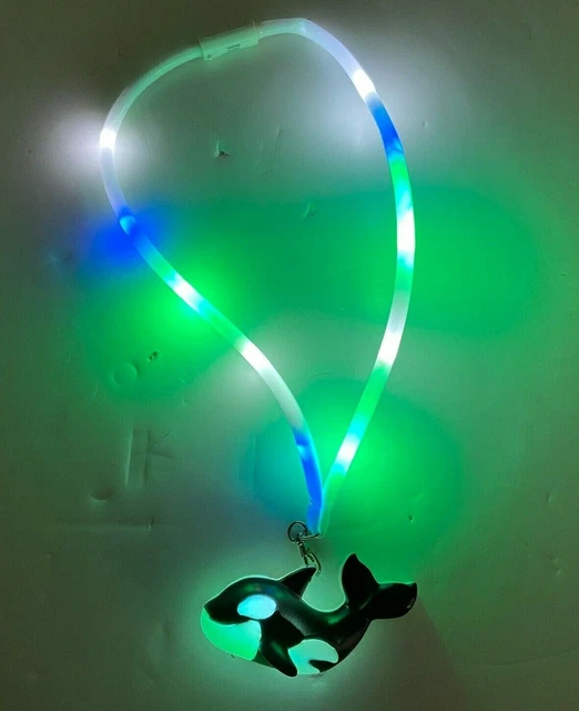 SEAWORLD LIGHT UP Shamu Whale Lanyard Necklace Souvenir Solid Or