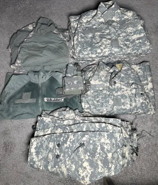 Lot of 19 piece US Army ACU Digital Camo Coat & Pants Combat Size S-M