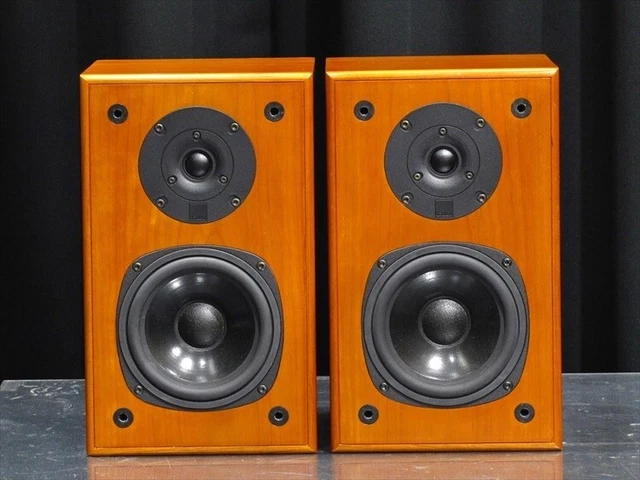DALI Royal Scepter 2-Way 2-Speaker 88db 2003 Model Used first come, first served DALI Royal Scepter 2-Way 2-Speaker 88db 2003 Model Used first come, first served
