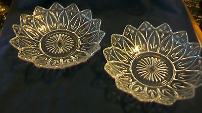 Pair Of Vintage Glass Candy Dish Or Trinket Holder With Triangle Edges