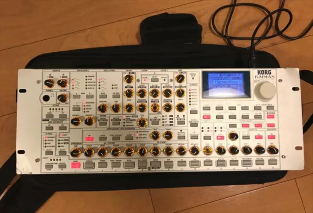 Utilisé Korg RADIAS Analogiques Modélisation Synthétiseur avec Etui Souple Japon