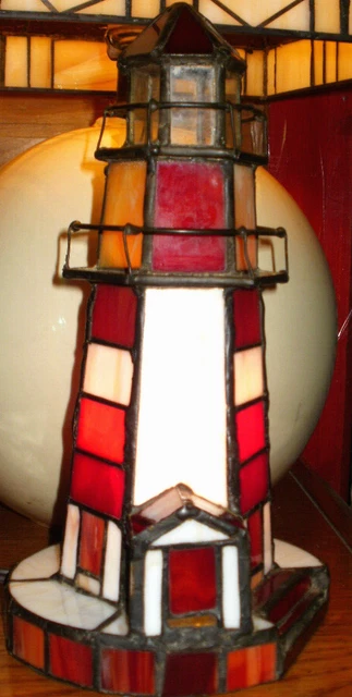 BEAUTIFUL!!! Vintage Stained Glass Light House Lamp / Night light Tiffany Style