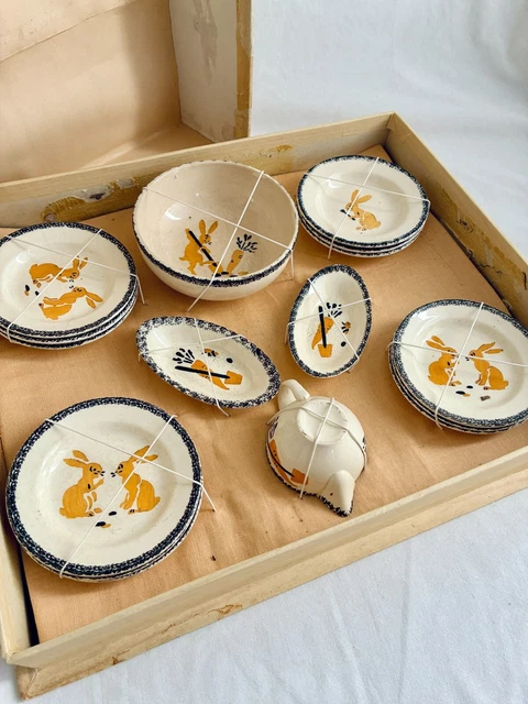 1 Dînette ancienne, en boîte d'origine, pour poupée, comme Creil, Gien
