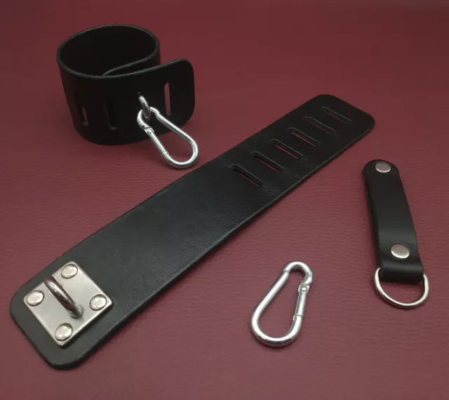 Set Abschließbare Bondage Handfesseln Leder 12-22cm  Cuffs Umfang Manschetten