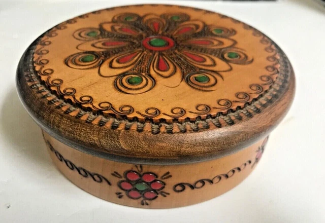 Hand-Made / Painted Wooden Trinket Jewelry Box w/ Lid Round 6" x 2" Poland