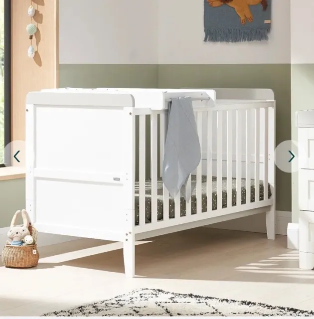 Tutti Bambini Rio Baby Cot Bed 2 in 1 Crib & Toddler Bed Top Changer White Grey