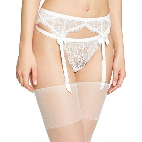 Huit Nouvel Emoi Ivory Suspender Belt Set Size 1