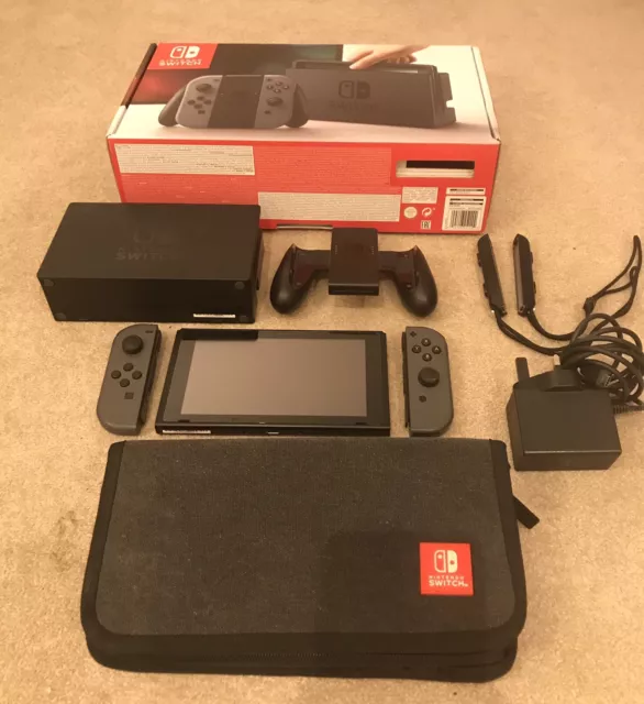 Nintendo Switch Game Console - Grey  In Excellent Used Condition