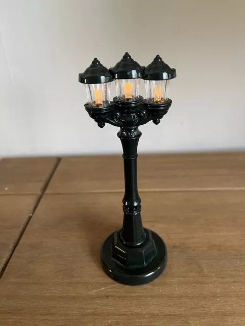 Sylvanian Families Town Light Up Street Lamp Epoch Excellent