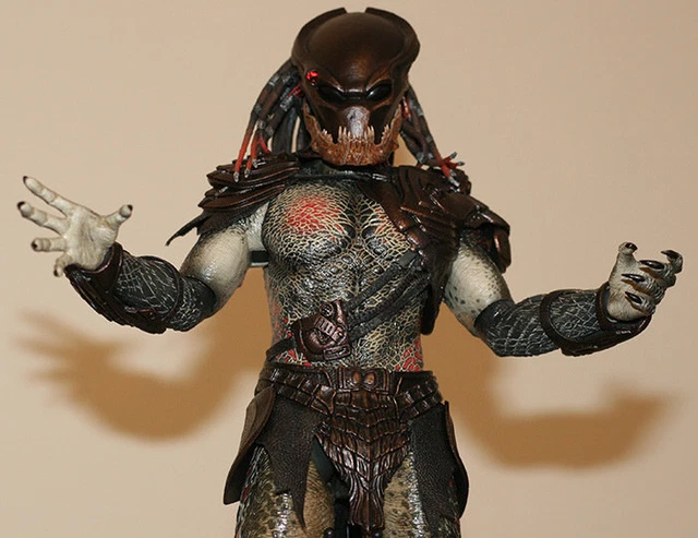 HOT TOYS BERSERKER Predator 1/6 Scale Figure (not Sideshow) £99.00