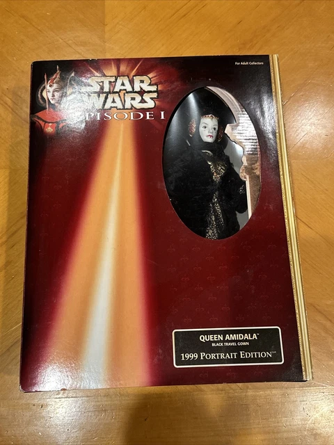 Star Wars Queen Amidala 1999 Portrait Edition Black Travel Gown Doll Episode 1