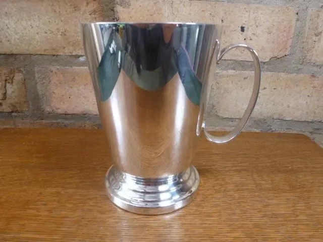 A nice Vintage  Silver Plated 1 pint Tankard #3