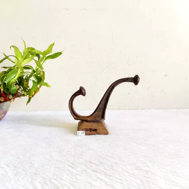 1920s Vintage Old Iron Wall Hooks Hanger Wooden Decorative Collectible I109