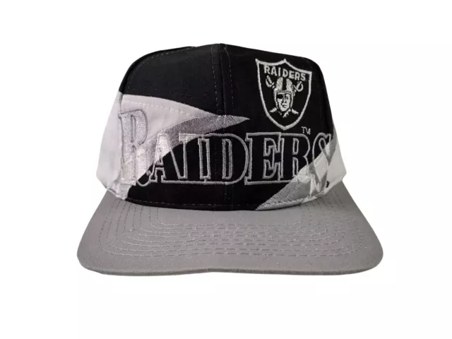 NWOT VTG 90’s LOGO 7 NFL Oakland Raiders Snapback Hat Cap Shark Tooth Style Rare