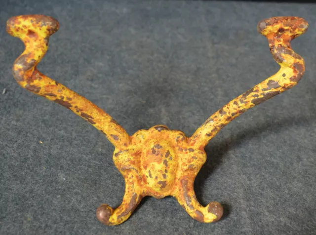 ANTIQUE LARGE VICTORIAN IRON DOUBLE HALL TREE COAT & HAT HOOK C 1900 (12c)