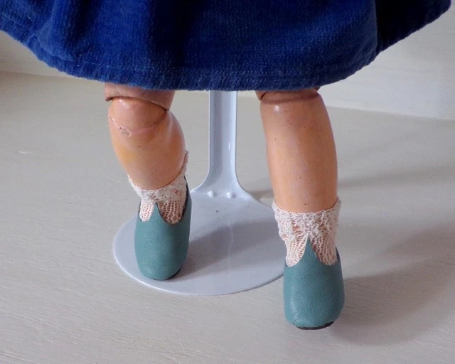 Pn by Mrelle Fnger on Poupées Bleuette ensembles | Doll clothes
