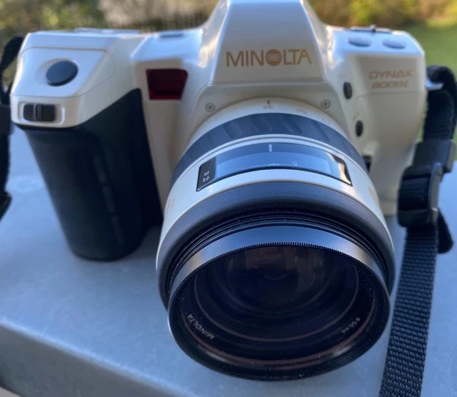 Minolta Dynax 8000i permuttweiss
