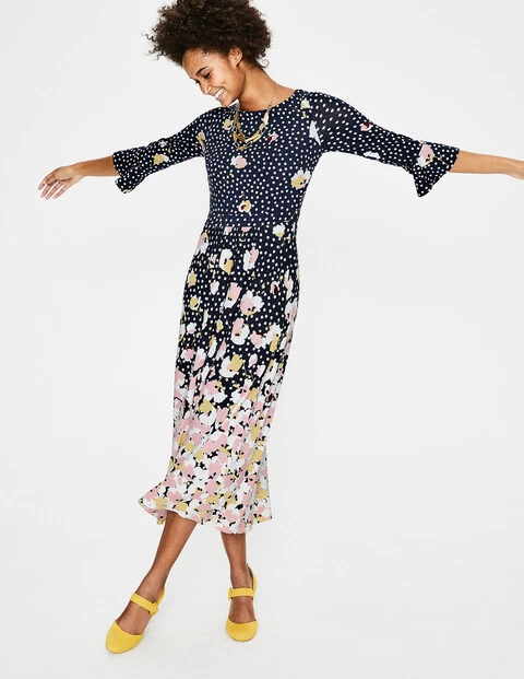 BODEN BLOSSOM JERSEY Dress J0233 UK 12 Petite EU 38 US 8 Navy Painted Peony 36.00 - PicClick UK BODEN BLOSSOM JERSEY Dress J0233 UK 12 Petite EU 38 US 8 Navy Painted Peony 36.00 - PicClick UK
