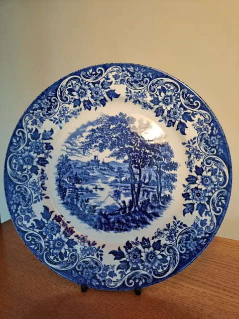 BROADHURST IRONSTONE PLATE 24 cm. ENGLISH SCENE. EXCELLENT USED CONDITION. 3