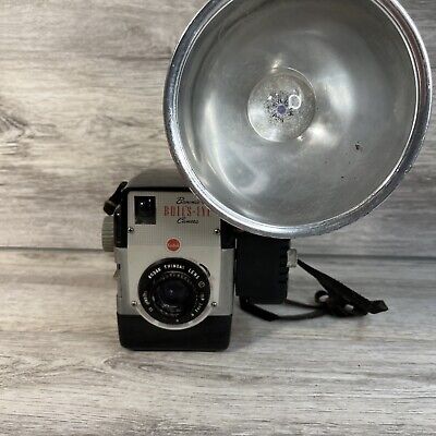 Cámara de ojo de buey Kodak Brownie con flash y bombilla lente twindar caja de baquelita