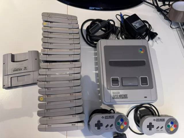 Console Super nintendo / Deux Manettes Avec 18 Jeux