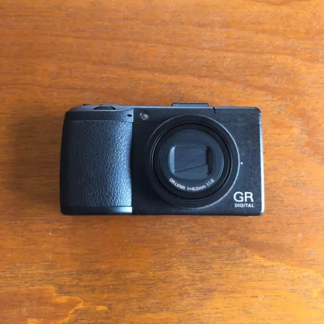 RICOH GR DIGITAL III 3 Compact Digital Camera Black 10.0MP GR LENS 6.0mm F1.9