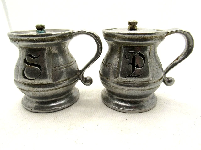 Wilton Armetale Plough Tavern RWP Pewter Salt Pepper Shakers