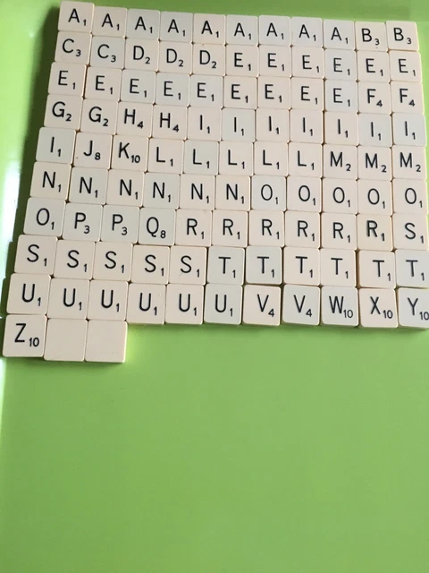 102 lettres  pour SCRABBLE (complet)