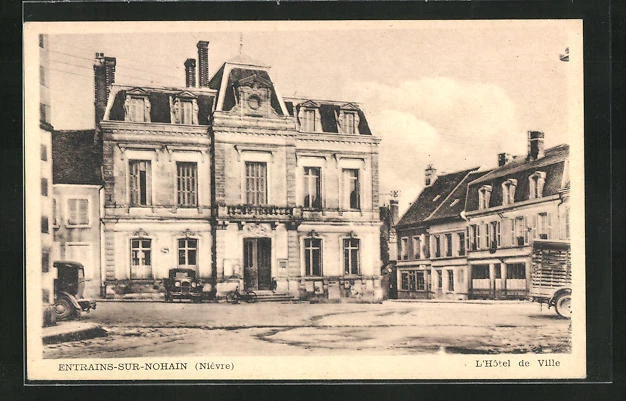 CPA Entrains-sur-Nohain, L´Hotel de Ville