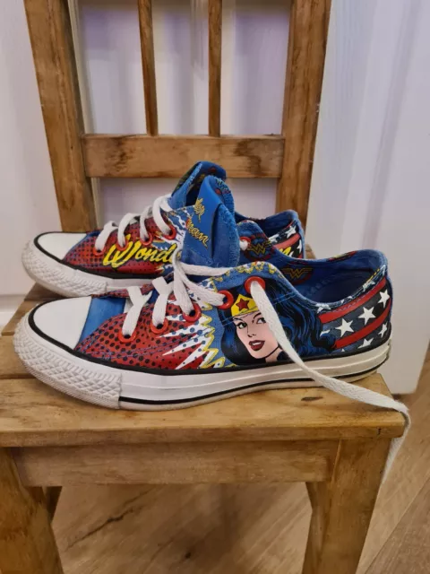 Wonder woman converse low tops cheap