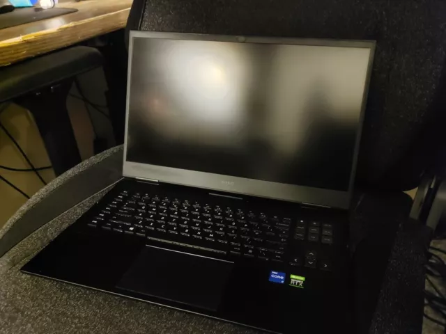 HP Omen Laptop 17-cb1020nf - Windows 10