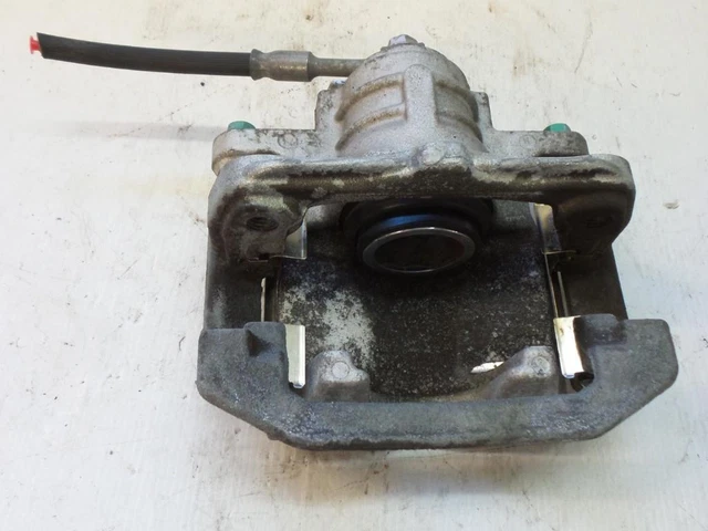 HOLDEN COMMODORE CALIPER Rh Rear, Non Redline Type, V6/V8, Vf I, 05/13 ...