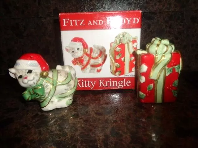Fitz & Floyd Kitty Kringle Salt Pepper Shaker Set Tabby Cat Red X-mas Gift 2009