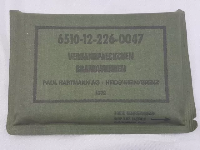 (RS7) Frühe Bundeswehr original Verbandpäckchen Brandwunden von Juni 1972