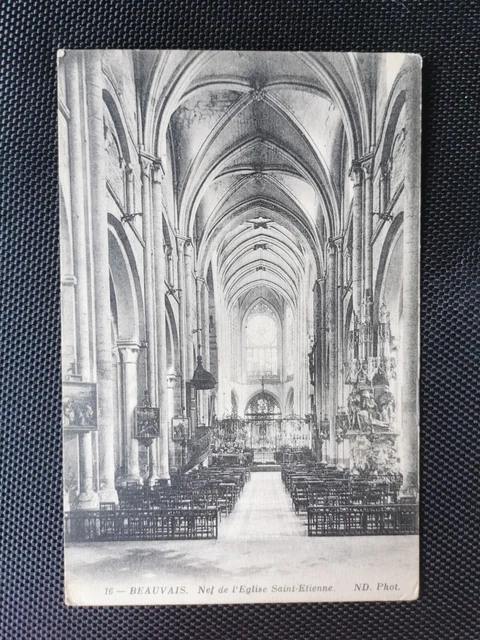 CPA 60 BEAUVAIS - Nef de l'Eglise Saint-Etienne
