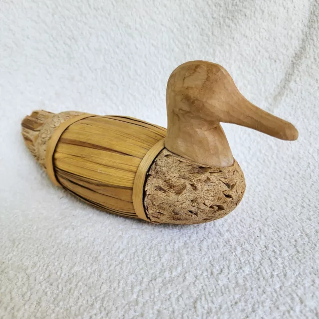 Vintage Duck Corn Husk/Reed Carved Handmade Decoy Folk Art Figurine