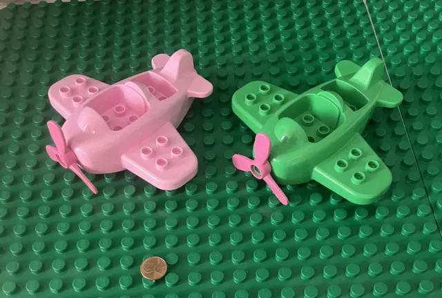 Lego Duplo - Lot Of (2) Plane Airplane Parts Green & Pink W/ Propeller Pieces S3