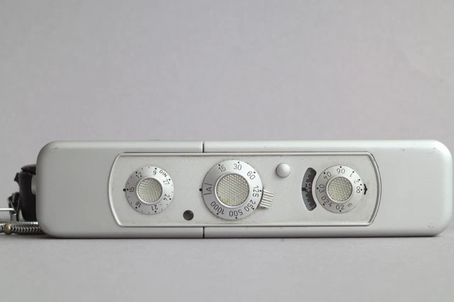 Cámara espía Minox C plata 3,5/15mm con estuche de cuero y cadena