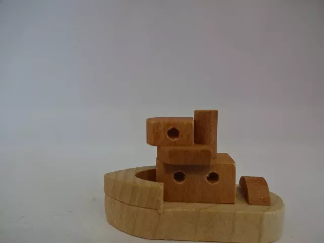 Altes Miniatur Holzspielzeug / Schiff mit 3 Fenster - Farbvariante 1 - 40 mm lan