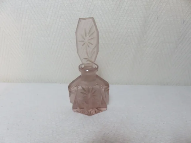 Vintage pink glass perfume bottle and stopper       ships USPS for USA