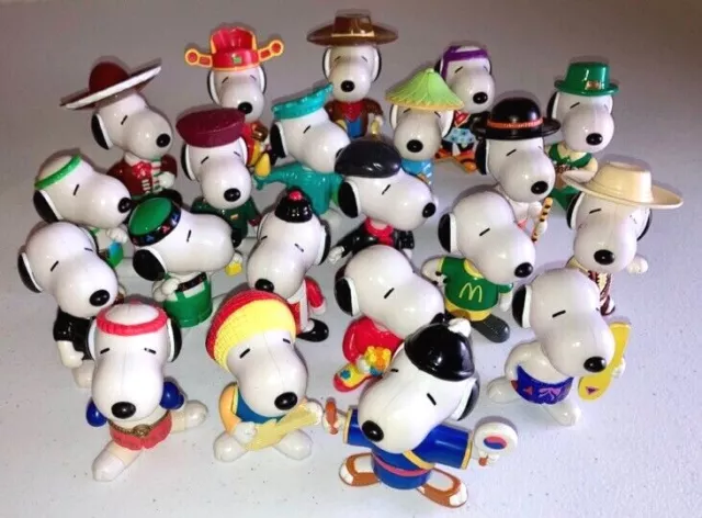 McDonalds 1999 Snoopy World Tour - Choose From List of 21 Snoopys