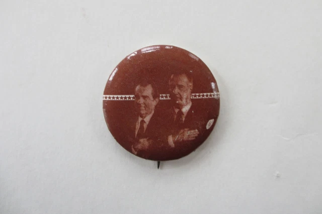 Nixon-Agnew 1972 Picture Political Button-Brown Colors