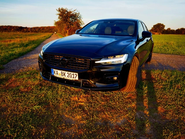 Volvo s60 T5 R design