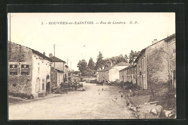 CPA Rouvres-en-Xaintois, London Street, street view im Ort