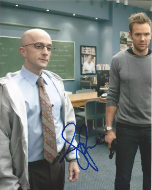 ACTOR JIM RASH HAND SIGNED AUTHENTIC 'COMMUNITY' DEAN PELTON 8X10 PHOTO D w/COA