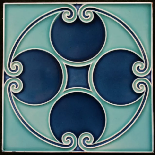 Attractive Original  Art Nouveau tile C 1900 Boizenburg