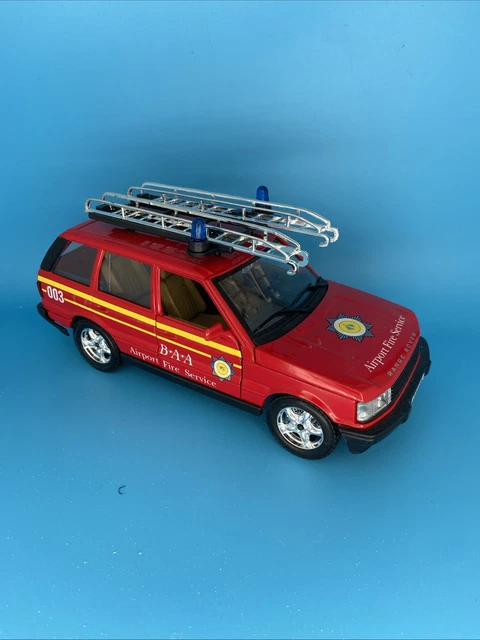 Burago 1/24 - Range Rover 1125 - Pompiers Aéroport NY - Occasion