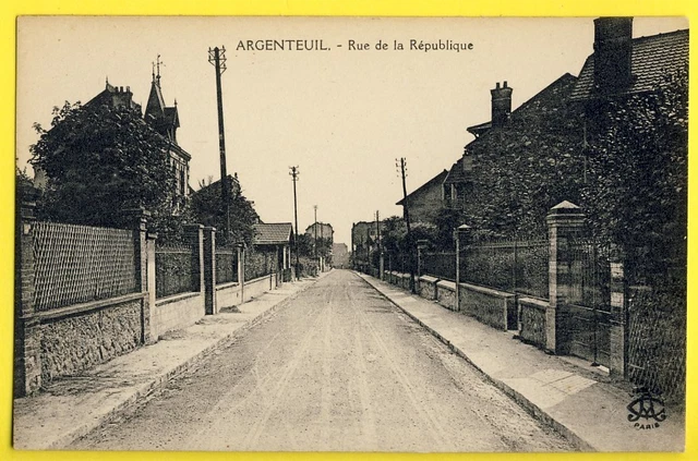 cpa 95 - ARGENTEUIL (Val d'Oise) Rue de la RÉPUBLIQUE