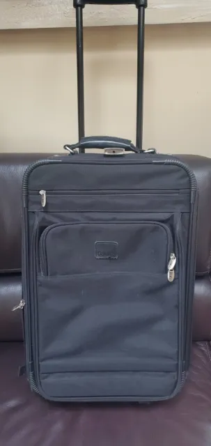 Dakota By Tumi 22" Carry On TRAVEL Luggage BLACK 2 Wheel Suitcase. Expandable